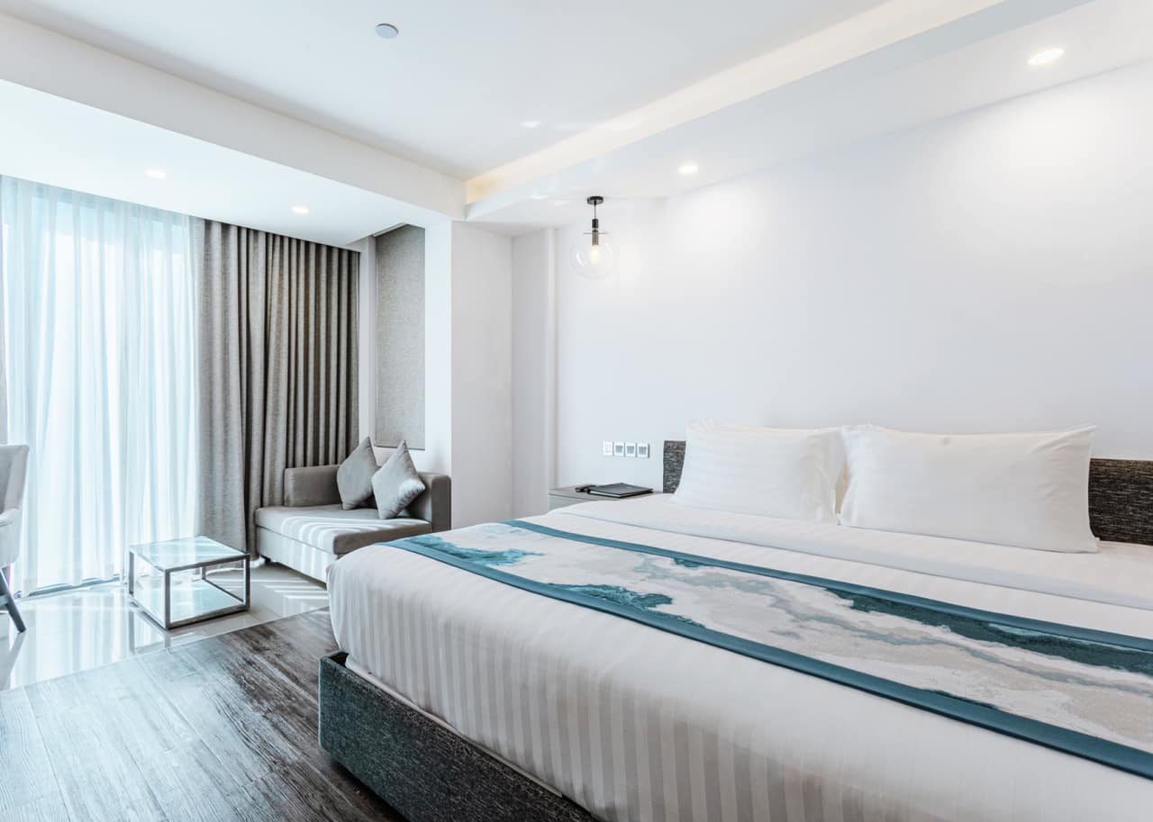 Premier Room