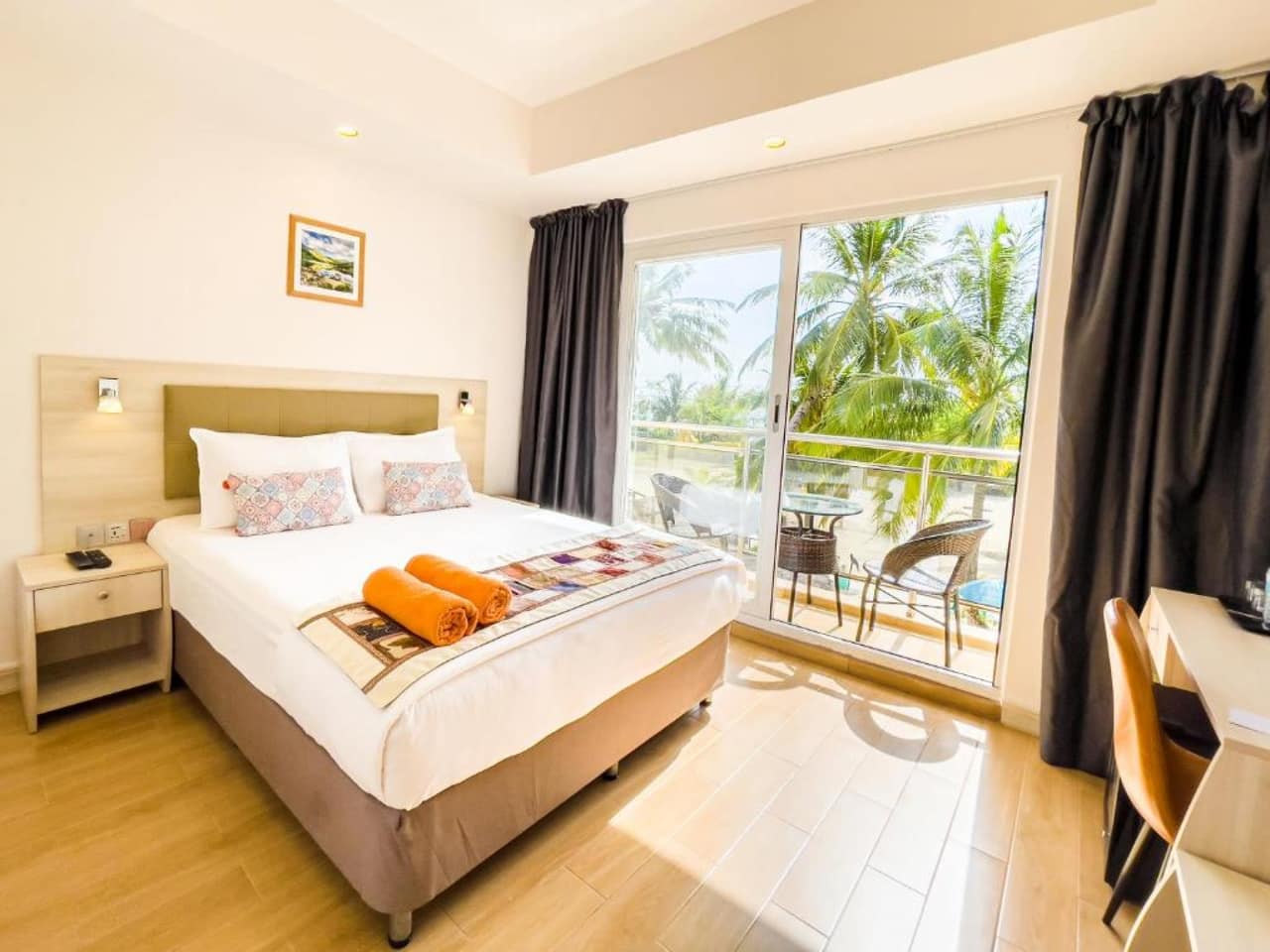 Honeymoon Suite